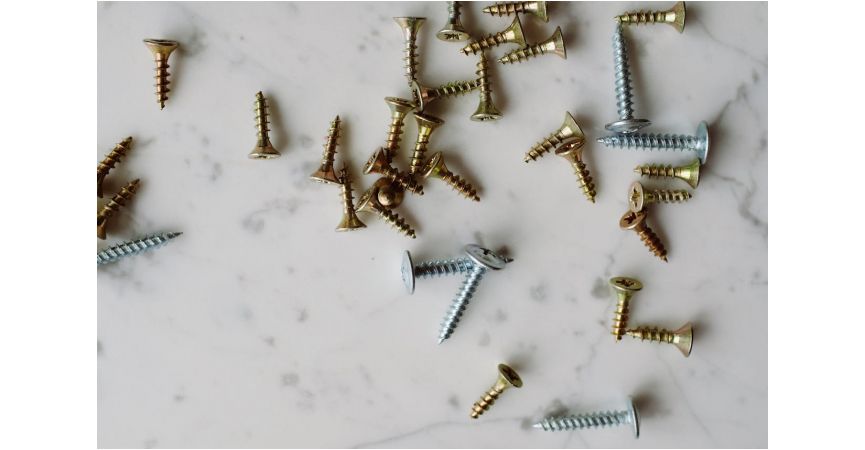 Nakrętki HV i podkładki HV: dlaczego kompletność zestawu HV jest wymagana normą?